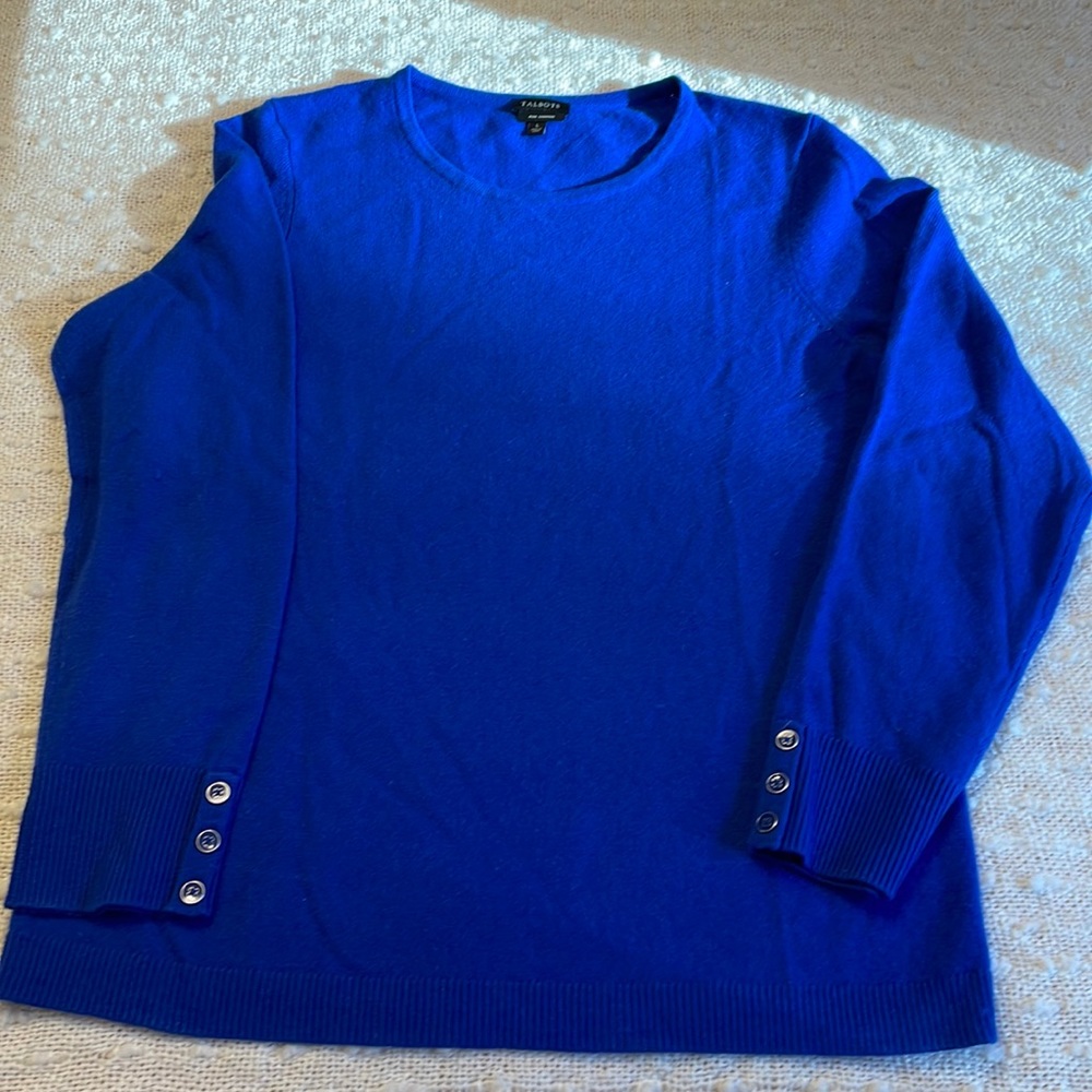 Talbots Women’s Cashmere Sweater. Colbalt Blue.  Size large.